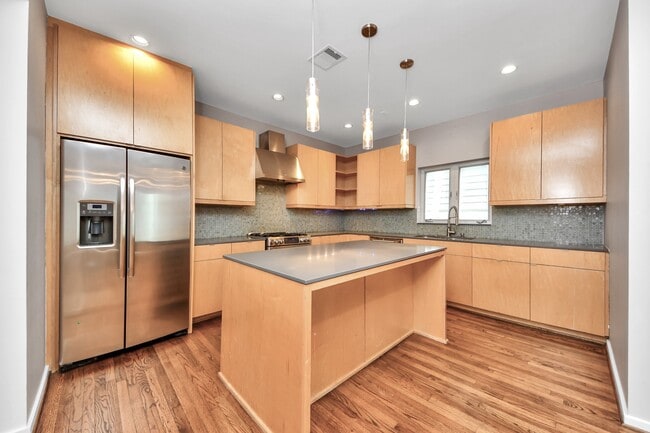 Photo - 1823 Southmore Blvd