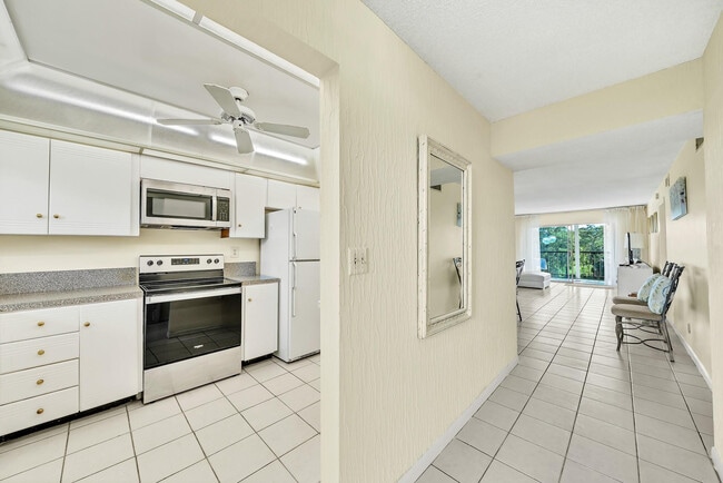 Photo - 6200 NW 44th St Unit 405