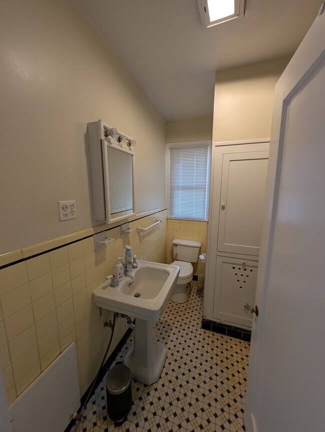 Photo - 3715 Tom Green St Unidad 3715.B Tom Green