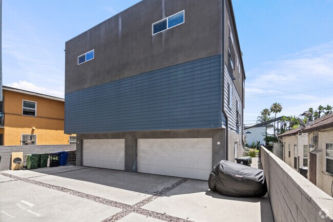 5653 Fair Ave - Garaje - 5653 Fair Ave