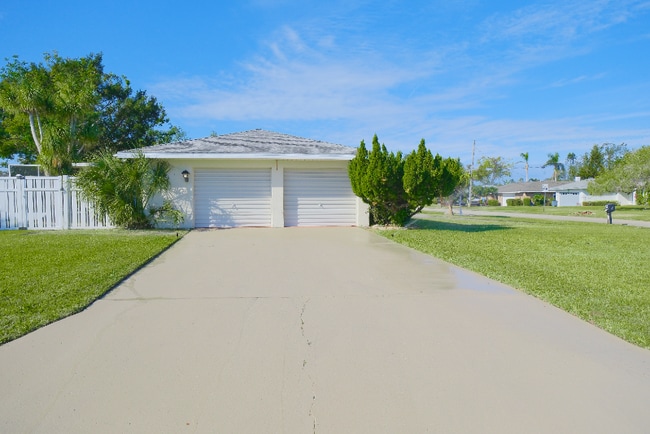 Photo - 328 Magellan Dr