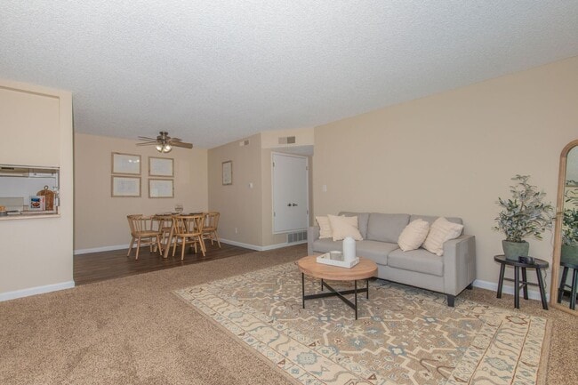 Photo - Beautiful and bright 2 bed 2 bath! Don't m... Unit 65-221