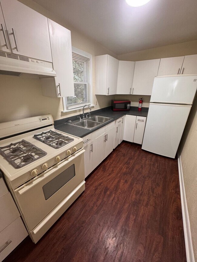 Photo - 22 Cherry St