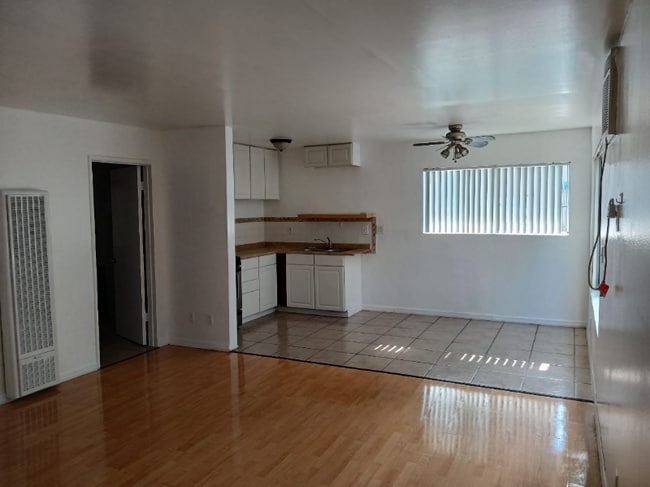 Photo - 1405 N New Hampshire Ave