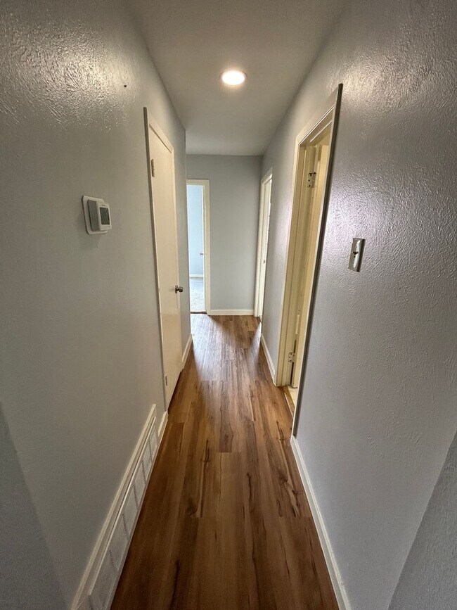 Photo - 2750 Ridgewood St