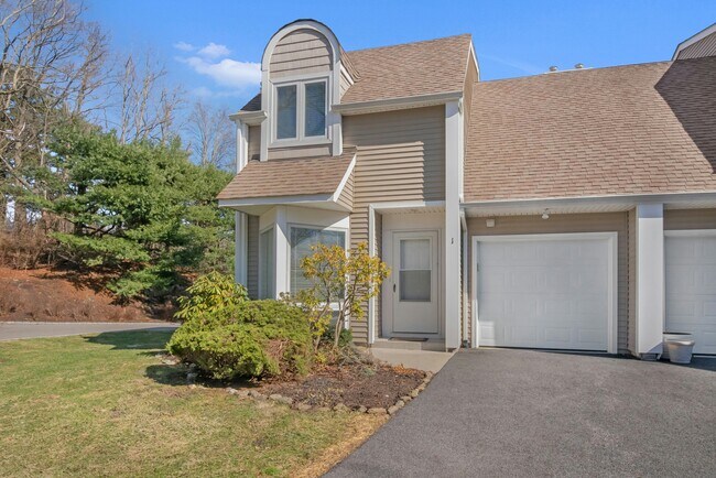 Photo - 1 Spring Pond Dr