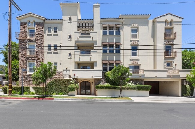 Photo - 4202 Whitsett Ave Condo