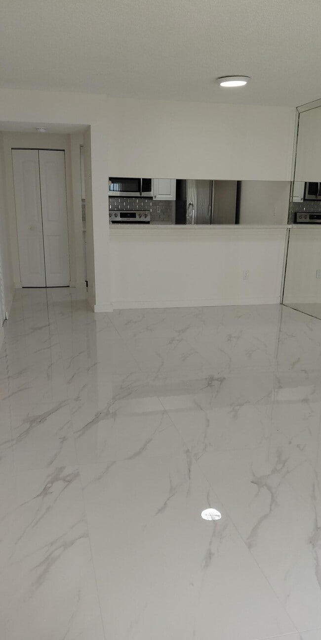 Photo - 18276 Mediterranean Blvd Unit 4-6