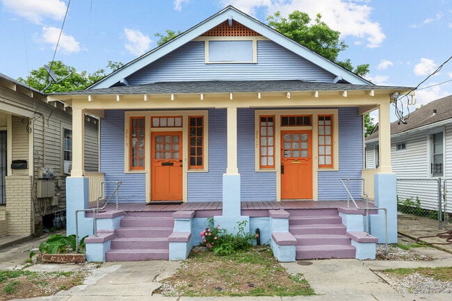 Building Photo - 2617 Dante St Unit 2617 Dante Street