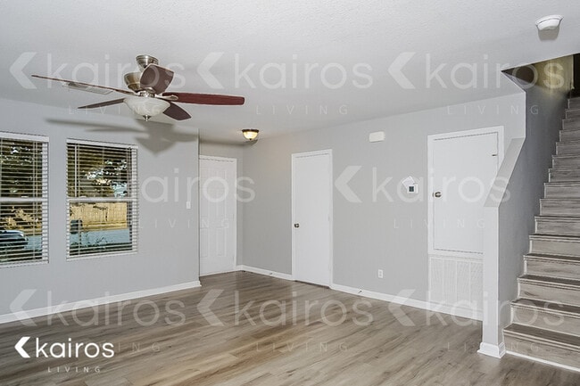 Photo - 3703 Avalon Lake Dr SW