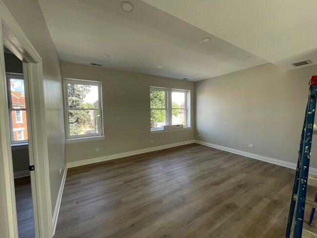 Photo - 2552 S Central Park Ave Condo Unit 2
