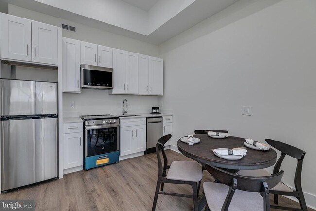 Photo - 150 S Independence Mall W Unit 1212