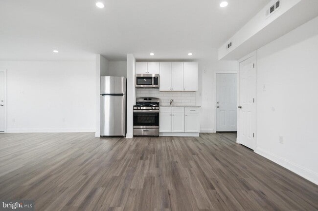 Photo - 274 N 58th St Unit F