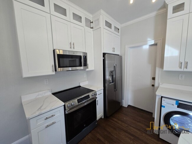 Photo - 369 Tappan St Unit 6