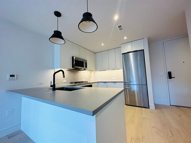 Photo - 1 Nevins Hl Wy Unit 310