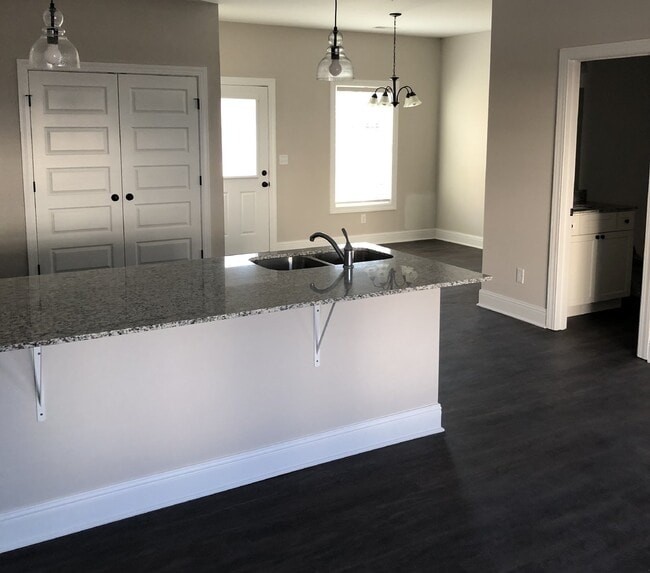 Photo - 2 BD 2.5 BA TOWNHOME FOR RENT NEAR TTU Unit G101
