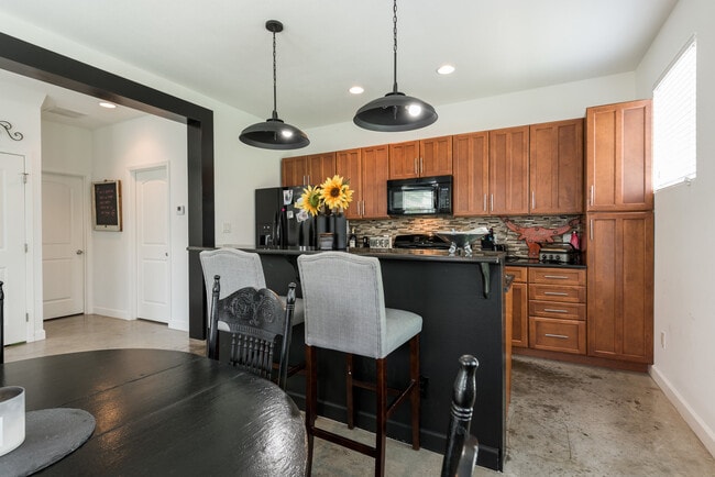 Photo - 4511 Depew Ave Unit A