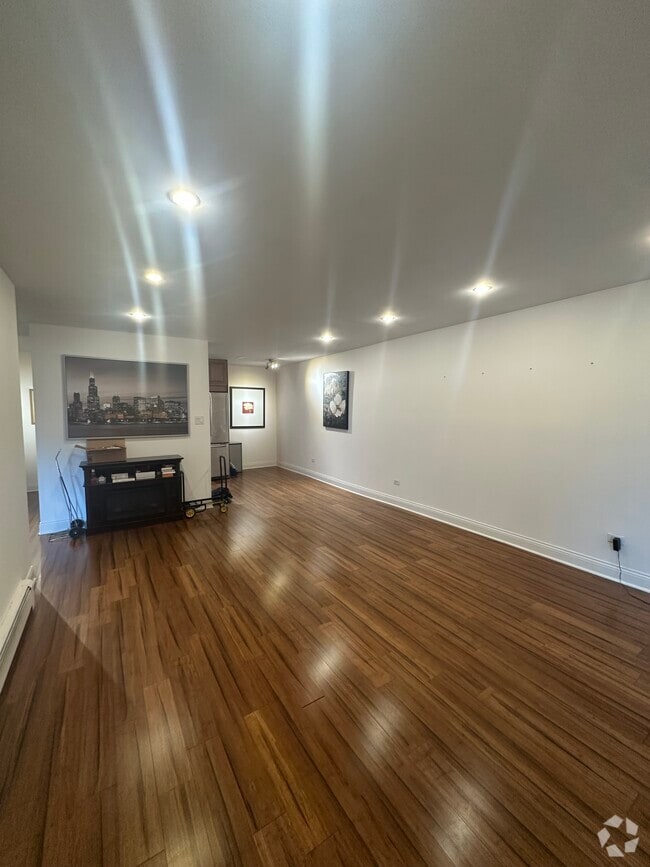 Building Photo - 8923 Knight Ave Rental
