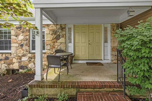 Photo - 9 Northbridge Pl