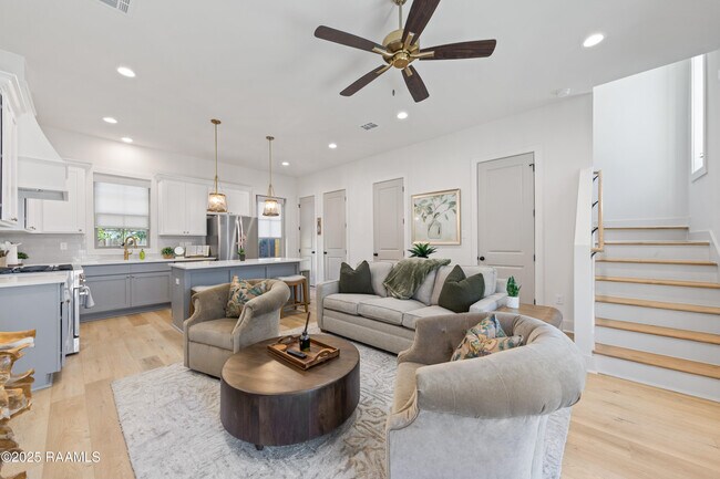 Photo - 103 Steiner Oaks