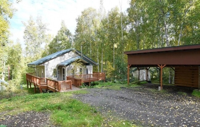 Photo - Single-Family 1 Bed Home | Available June 8 | Dog Friendly