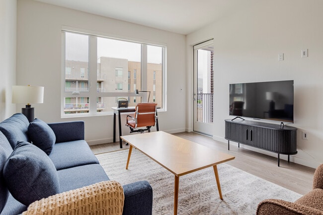 Photo - 3301 Innovation Wy Unidad FL2-ID2080