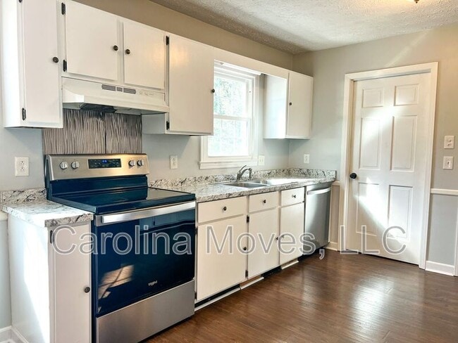 Photo - 206 Manassas Dr