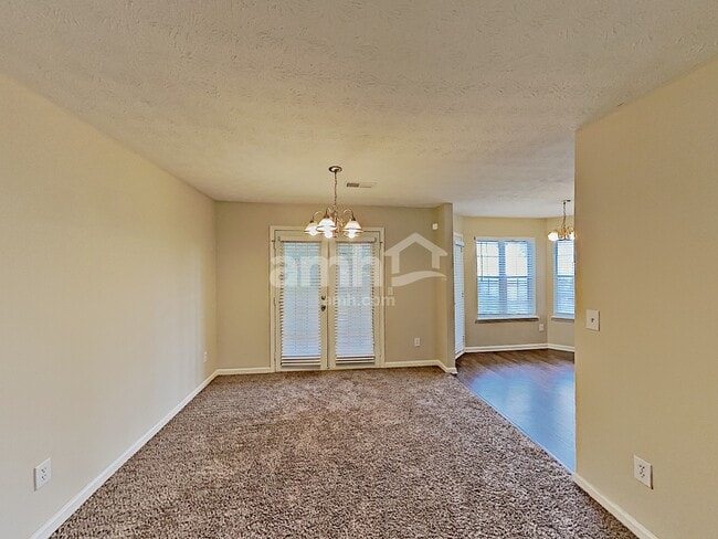 Photo - 3052 Lake Park Trail