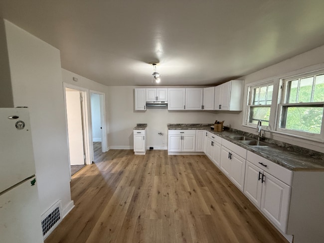 Photo - 1533 N 12th St