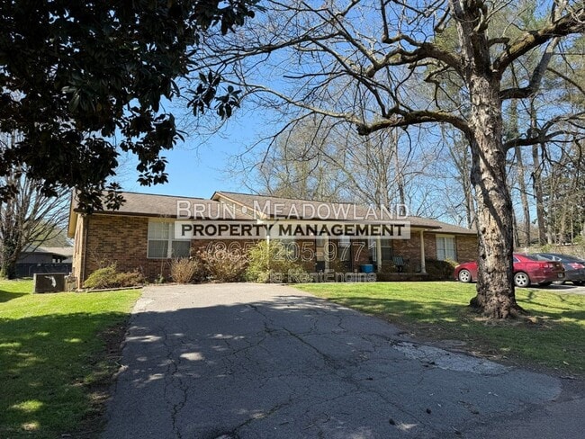 Building Photo - 3719 Mooers St