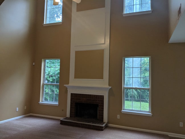 Photo - 5107 Huntcrest Dr SW