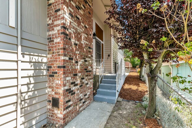 Photo - 8832 20th Ave SW