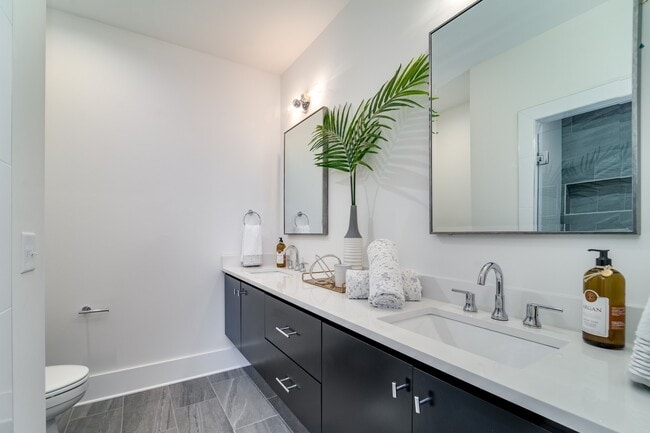 Photo - 1012 Scovel St