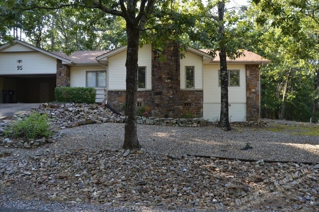 Building Photo - West Garea Area | Home | Unfurnished