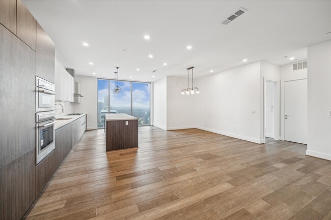 Photo - 1711 Allen Pkwy Unit 1803