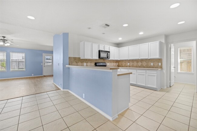 Photo - 5818 La Crema