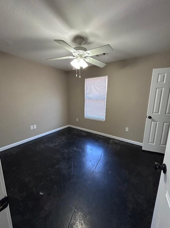 Photo - 2414 Boydston St