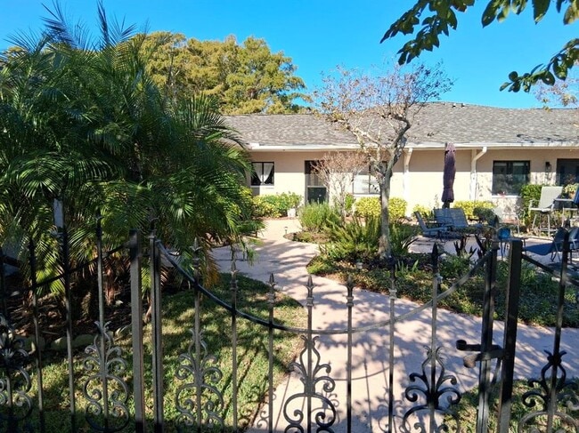 Photo - 7737 Eureka Dr Unidad 203