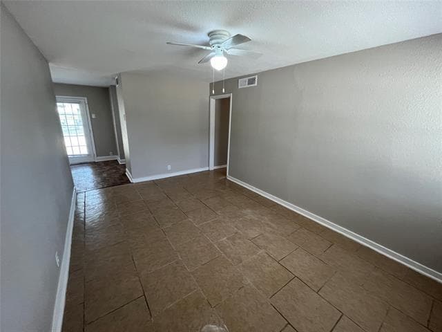 317 E Ridgewood Dr
