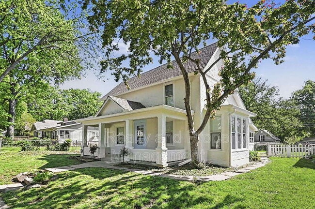 Photo - 6015 Cherry St