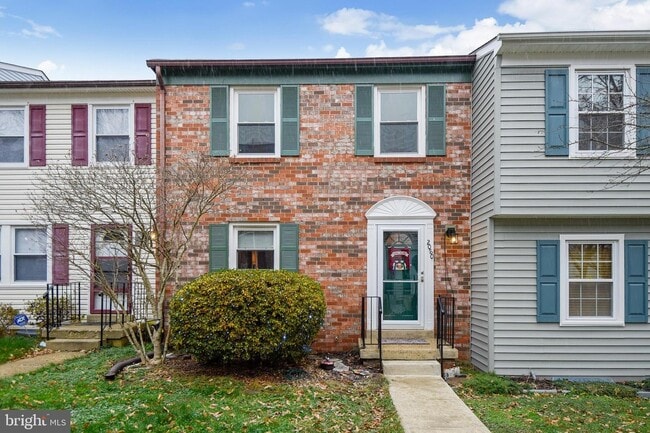 Building Photo - Lake Grove