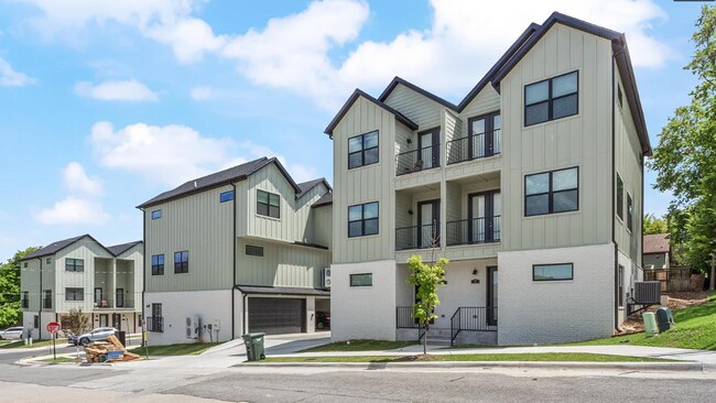 Photo - 619 Whitham Ave Unit 619-1