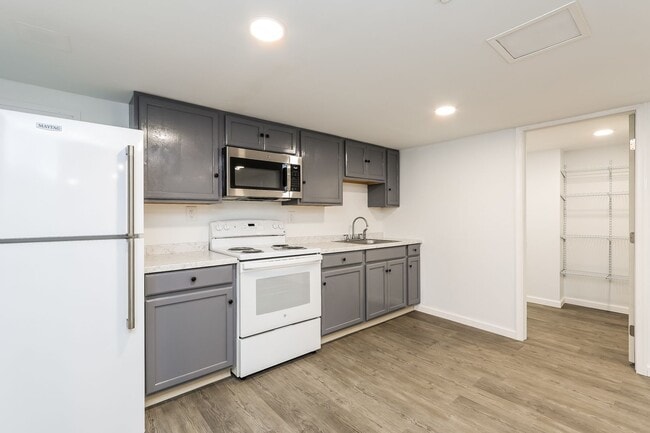 Photo - 400 W Bridge St Unit A