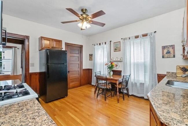 Photo - 66 Hobson St Unit 2