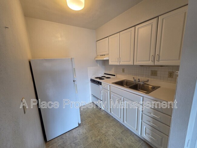 Photo - 2727 Hampton Ave