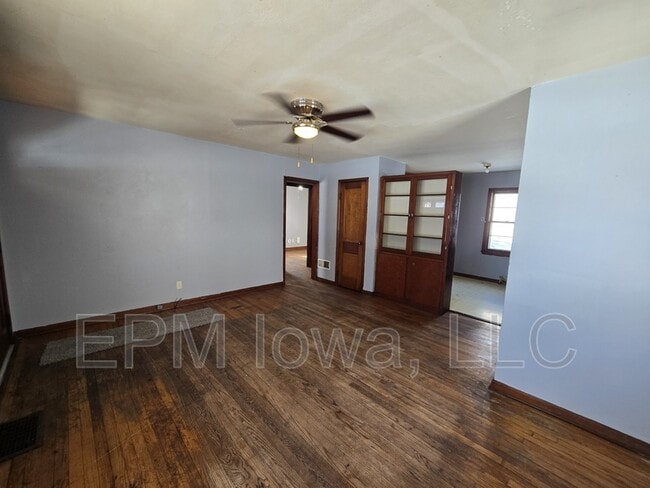 Photo - 407 Linden Ave