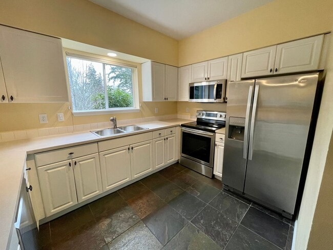 Photo - Large 1BR with New Carpeting!!!!