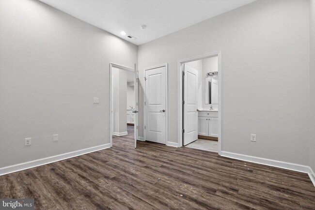 Photo - 980 N Marshall St Unit 1