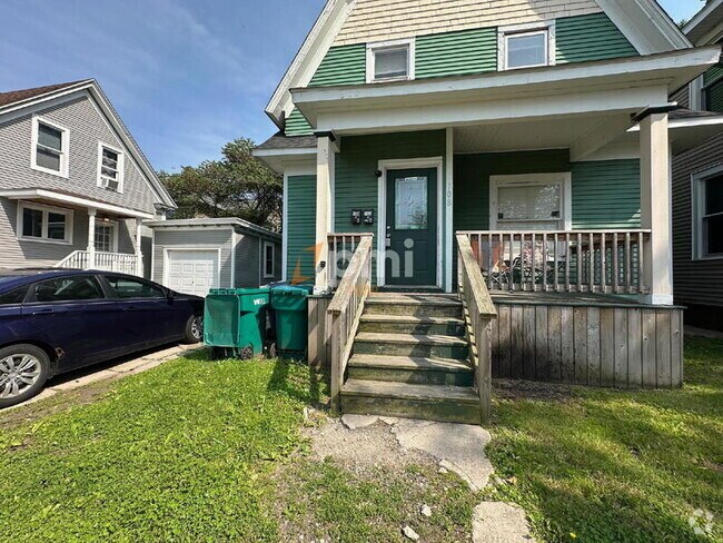 Building Photo - 108 Osborn St Unit B Rental