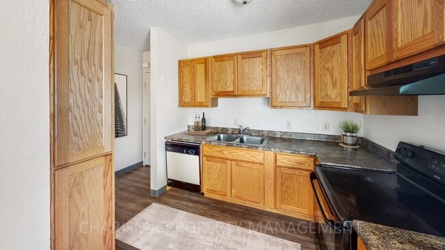 Photo - 412 S Thompson Ave